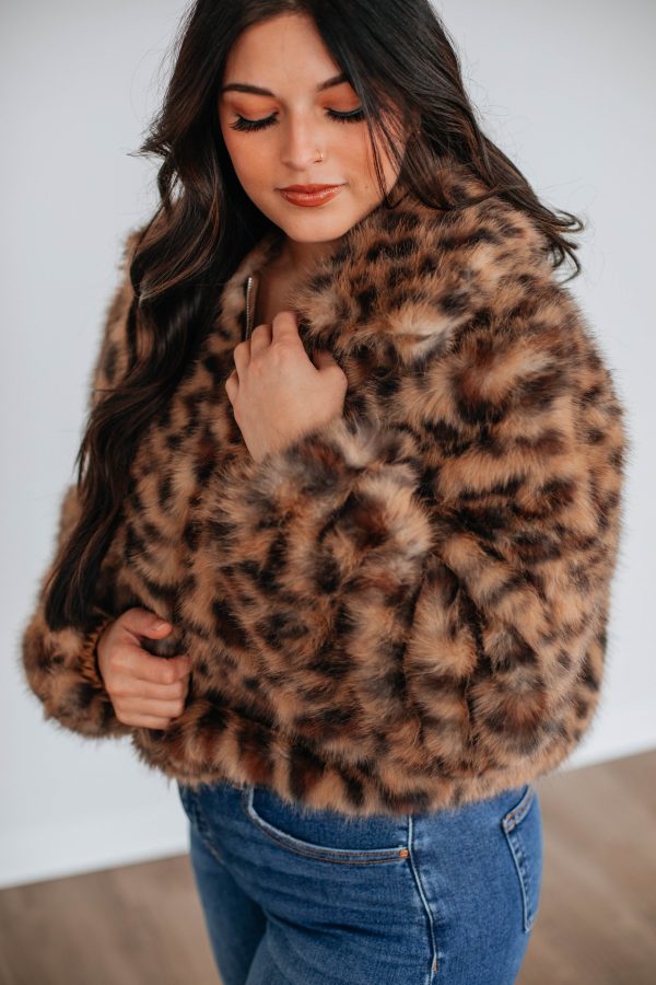 Chevelle-Faux-Fur-Jacket-2_be1d6d47-840d-44c2-be6a-5d0b2c806505