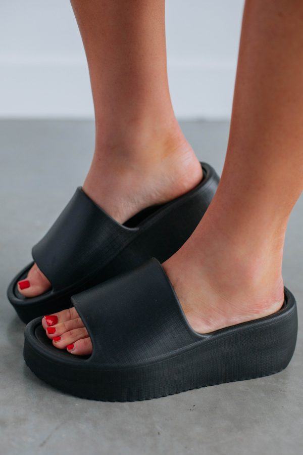 Perfect-Pair-Platform-Slides-Black-2