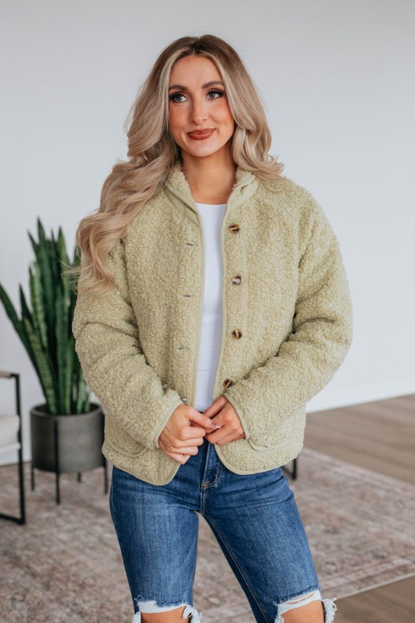 Perla-Sherpa-Jacket-Light-Olive_3b221db5-a5a3-4812-96fa-b526df9adae3