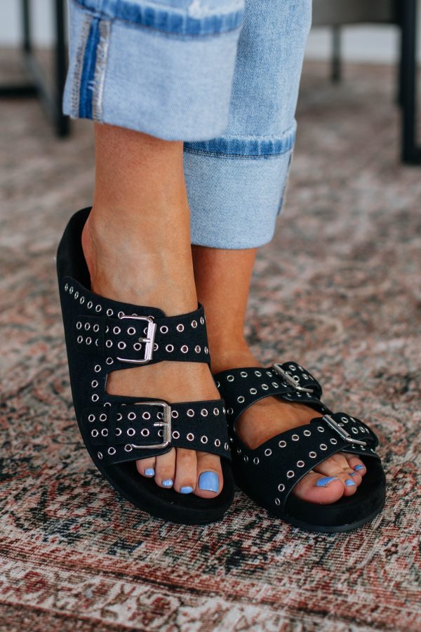 Strut-Like-You-Mean-It-Sandals-Black-2